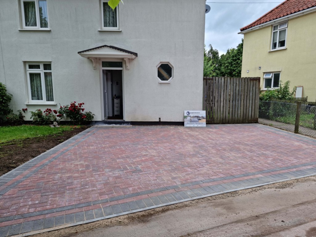 This is a newly installed block paved drive installed by Dover Driveways